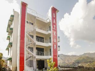 Hotel Satkar room interior